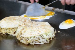 お好み村「新ちゃん」のスペシャル焼き