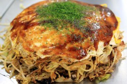 お好み村「新ちゃん」のスペシャル焼き