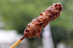 南山の岩手短角牛串焼き