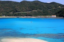 渡嘉敷島離れ島から見た阿波連