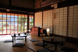 ギャラリー喫茶彩花