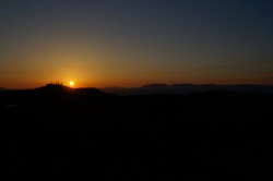 王が頭に沈む夕陽