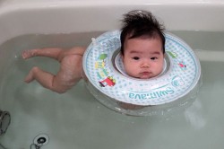 赤ちゃん用浮き輪