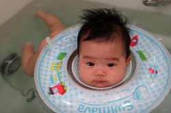 赤ちゃん用浮き輪