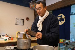 次郎長屋、西ヶ谷さんの出汁取り教室