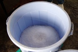 沖縄県八重山郡与那国島の製塩所　与那国海塩有限会社