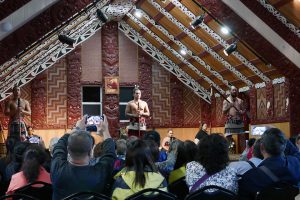 テ・プイアのマオリショー