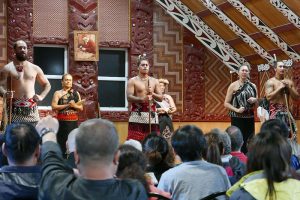 テ・プイアのマオリショー