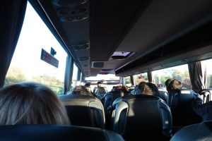 グレートサイツのバスでテカポへ