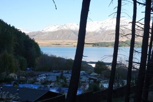 マウントジョンへのハイキングコース