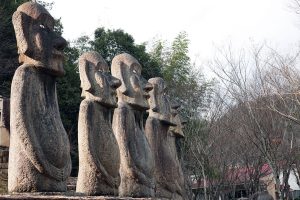 姫路「太陽公園」石のエリア